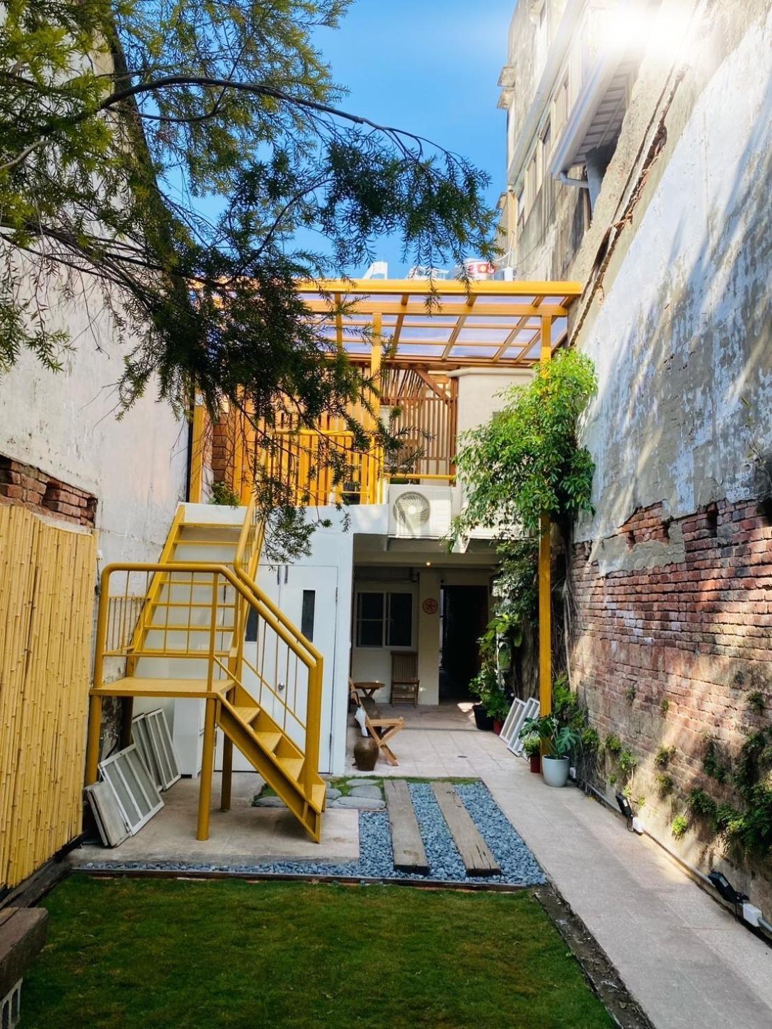捉鳳凰 台南百年老宅包棟導覽民宿系列catchphoenix Centennial Guesthouse ภายนอก รูปภาพ